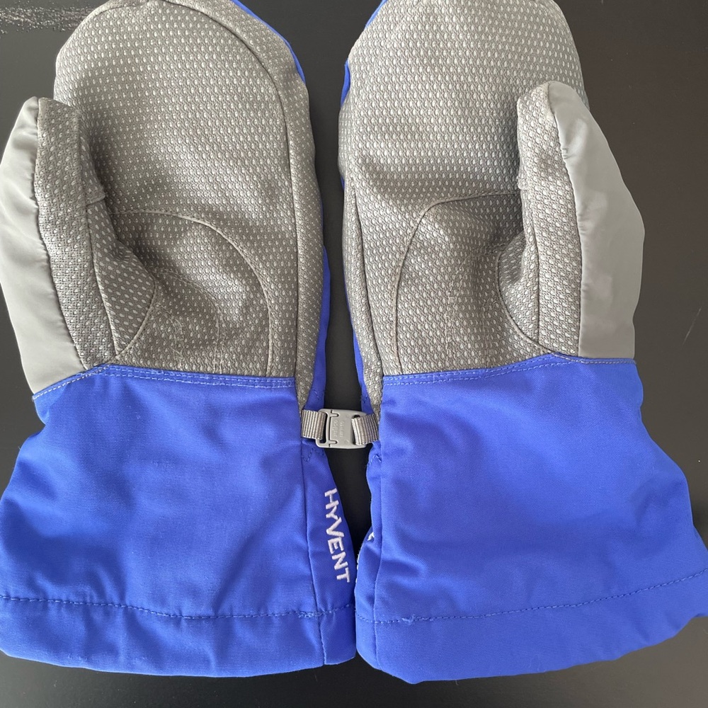 Northface Kids mittens - Picture 2 of 2